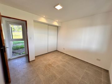 Hermosa casa de 2 dormitorios a ESTRENAR en VENTA en Country El Mirador, Los Nogales