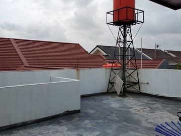Rumah Cantik di Cluster Aralia Harapan Indah Bekasi