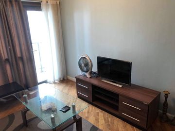 Condominium 2 Bedrooms: 2BR Condo For Sale in Joya South Tower Rockwell Makati City