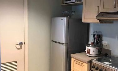 Condominium 2 Bedrooms: 2BR Condo For Sale in Joya South Tower Rockwell Makati City