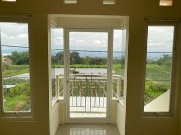 Dijual Rumah Baru Murah Siap Huni Tanah Luas Di Joyoagung