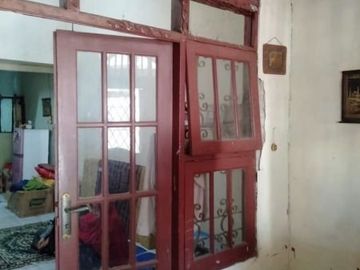 Rumah di Srengseng Kebon Jeruk, Jakarta Barat. Hitung tanah
