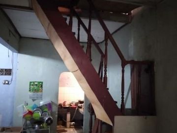 Rumah di Srengseng Kebon Jeruk, Jakarta Barat. Hitung tanah