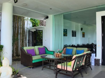 VILLA AN EXTRAORDINARY CLIFFSIDE ESCAPE IN KUTUH BADUNG