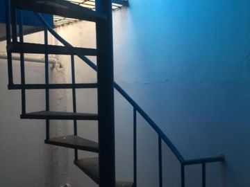 Rumah taman semanan indah 2,hadap selatan,harga 1,3M nego