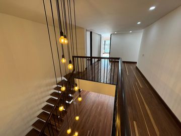 VENDO APARTAMENTO EXCLUSIVO EN ROSALES