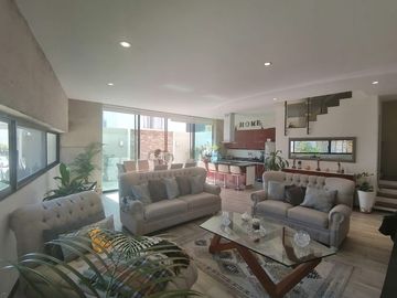 Casa en venta en Residencial Bosque Cedros
