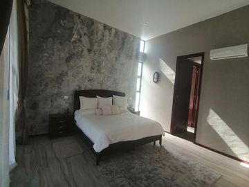 Casa en venta en Residencial Bosque Cedros