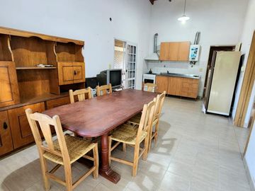 EXCELENTE CASA EN VILLA URQUIZA