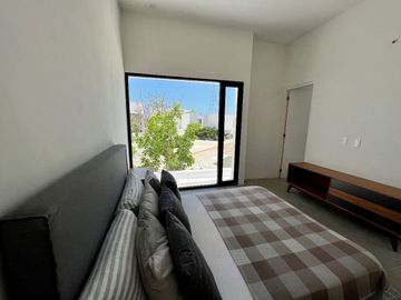 CASA EN VENTA EN MERIDA, OASIS CHOLUL, PRIVADA CON AMENIDADES, MOD 225