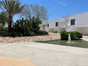 CASA EN VENTA EN MERIDA, OASIS CHOLUL, PRIVADA CON AMENIDADES, MOD 225