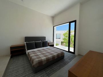 CASA EN VENTA EN MERIDA, OASIS CHOLUL, PRIVADA CON AMENIDADES, MOD 225