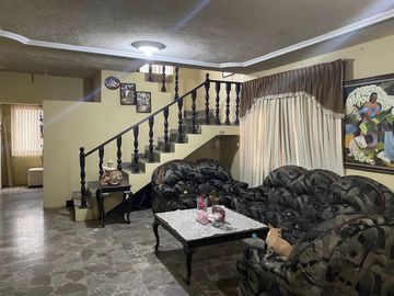Venta de casa sobre avenida Monterrey en Rincón de la Sierra Guadalupe