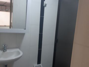 SE VENDE EXCELENTE PROPIEDAD CON RENTA EN LOS ALCÁZARES, MANIZALES