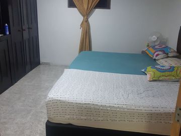 SE VENDE EXCELENTE PROPIEDAD CON RENTA EN LOS ALCÁZARES, MANIZALES
