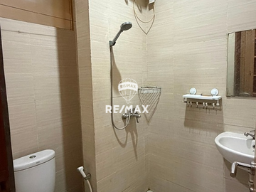DIJUAL KOSAN 3 LANTAI DI DAERAH KEBAYORAN BARU JAKSEL