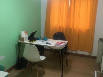 HAEDO SUR PASOS ESTACION. P.H 5 AMBIENTES HOY USO COMERCIAL (CONSULTORIOS)