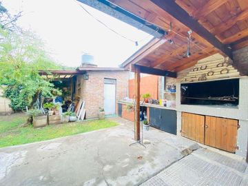 Casa para 2 Familias en venta en Ituzaingo Norte