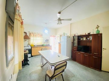 Casa para 2 Familias en venta en Ituzaingo Norte