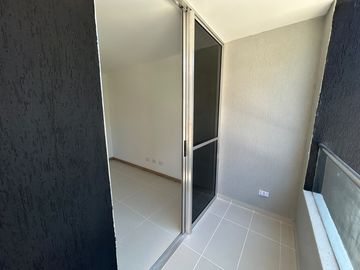 apartamento en arriendo en camino verde. Cod A9433708
