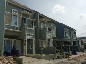3 unit terakhir Rumah Syariah 2 lantai Cibubur dekat Metland Cileungsi Bogor
