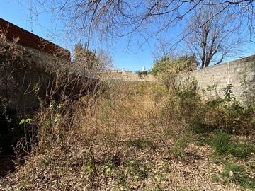 Casa en construcciòn a 2 cuadras del Paseo de la Rivera