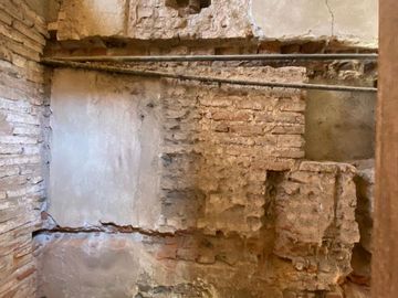 Casa en construcciòn a 2 cuadras del Paseo de la Rivera