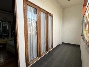 Disewakan Ruko 4 Lantai 1 Mezanine Dan Roof Top Di Pondok Pinang