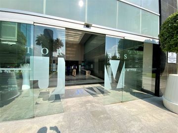 VENTA DE OFICINA AMUEBLADA TORRE JV2 SOBRE LA ATLIXCAYOTL