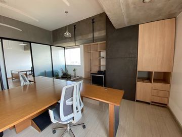 VENTA DE OFICINA AMUEBLADA TORRE JV2 SOBRE LA ATLIXCAYOTL