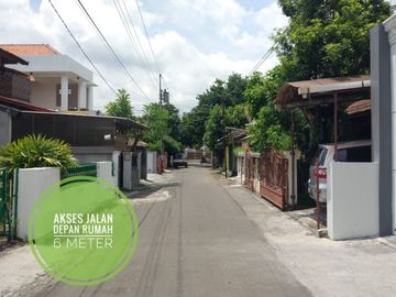 Rumah megah luas dan besar dalam kota Jogja Wirobrajan