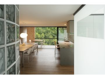 HERMOSO  APARTAMENTO EN VENTA EN EL  1er PARQUE DE LAURELES