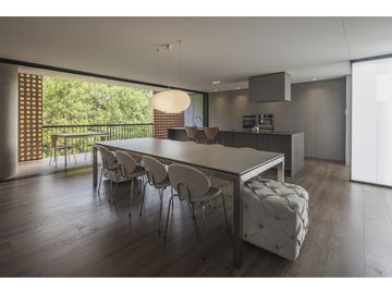 HERMOSO  APARTAMENTO EN VENTA EN EL  1er PARQUE DE LAURELES