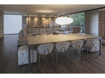 HERMOSO  APARTAMENTO EN VENTA EN EL  1er PARQUE DE LAURELES