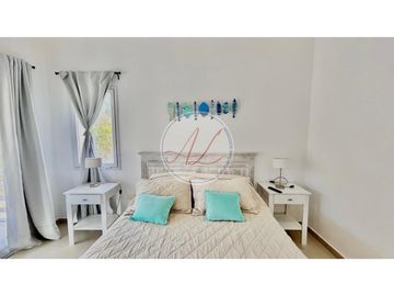 CASA 373 / SENDEROS III