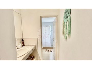 CASA 373 / SENDEROS III