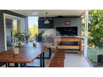 CASA 373 / SENDEROS III