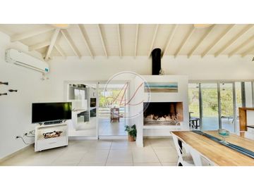 CASA 373 / SENDEROS III