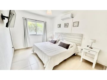 CASA 373 / SENDEROS III