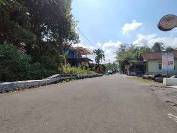 Kavling Perumahan Jalan Kaliurang, 100 Meter Jalan Raya: SHM