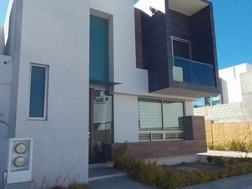 Se vende casa en Fracc Villa Elisa , Zona Plateada, Pachuca, Hidalgo