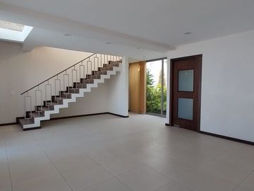 Se vende casa en Fracc Villa Elisa , Zona Plateada, Pachuca, Hidalgo
