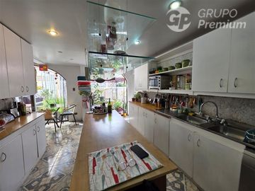 Casa en venta de 8 dorm. en Viña del Mar