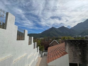 CASA EN VENTA COLORINES, SAN PEDRO GARZA GARCÍA. NL