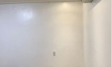 For RENT: Semi Furnished 4 Bedroom in New Manila