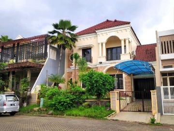 Rumah 2 Lantai Luas 313 di Villa Puncak Tidar kota Malang