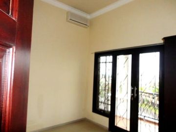 Rumah 2 Lantai Luas 313 di Villa Puncak Tidar kota Malang