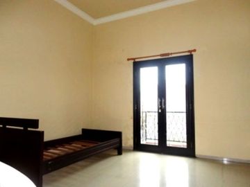Rumah 2 Lantai Luas 313 di Villa Puncak Tidar kota Malang