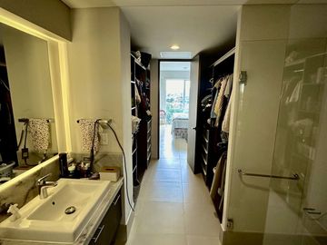 Venta de Departamento Amueblado en Vista Lomas