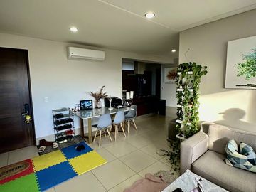 Venta de Departamento Amueblado en Vista Lomas